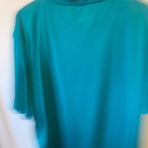 Men’s Reebok t-shirt - Picture 3 of 3